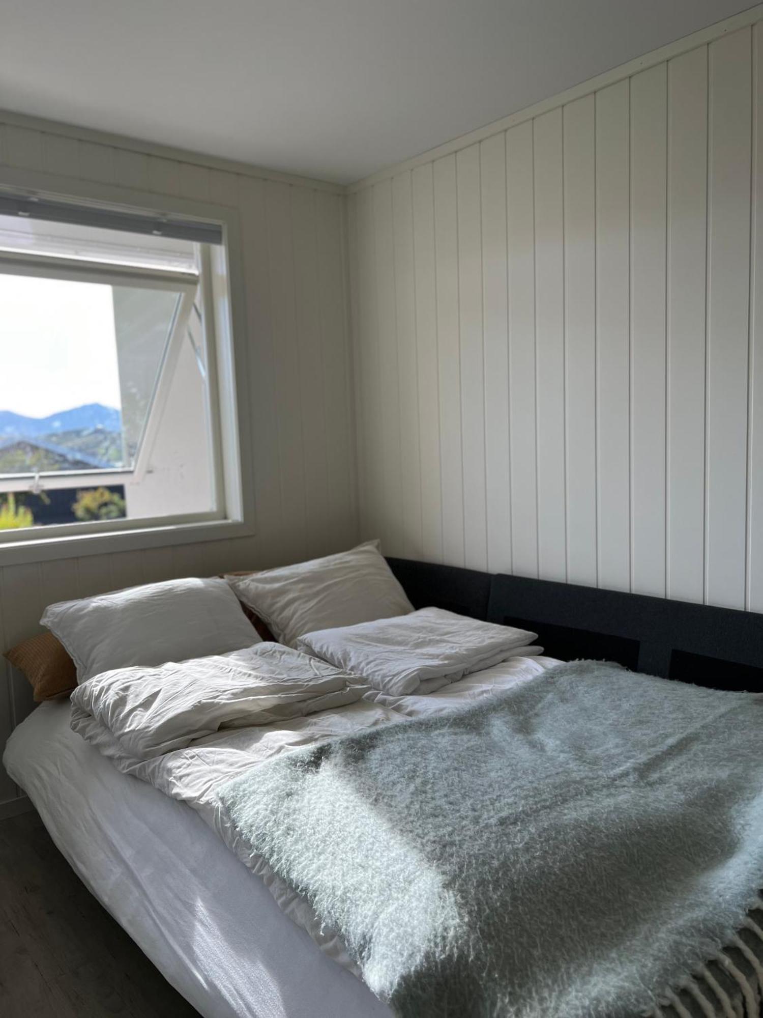 Modern Apartment In Scenic Kvaloya Amazing View Tromsø Extérieur photo
